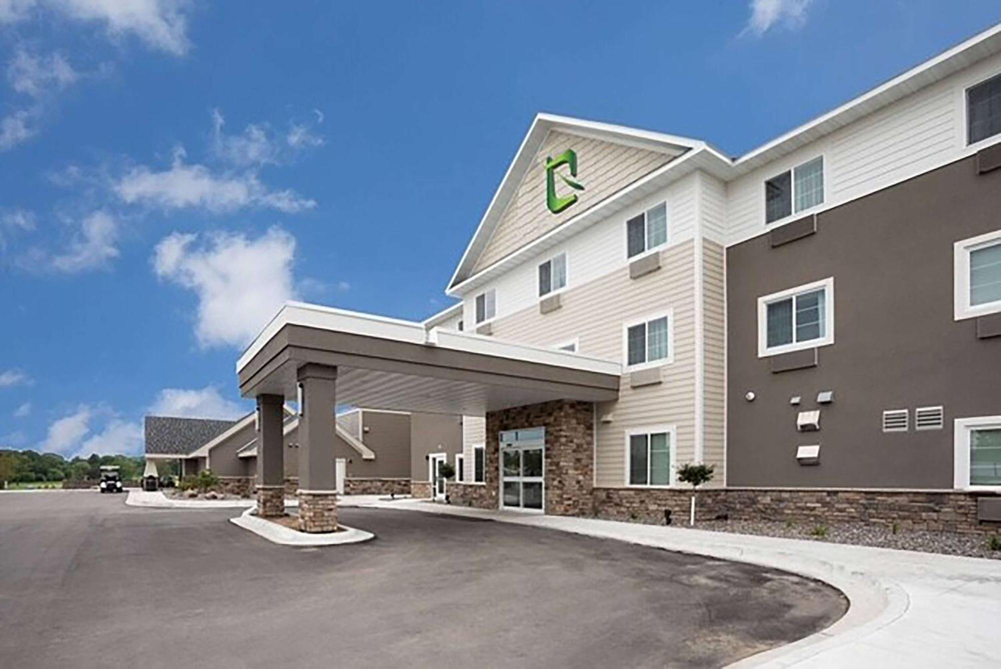 Little Crow Resort & Conference, Trademark By Wyndham Spicer Extérieur photo